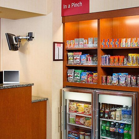 Towneplace Suites Manchester-Boston Regional Airport Екстериор снимка