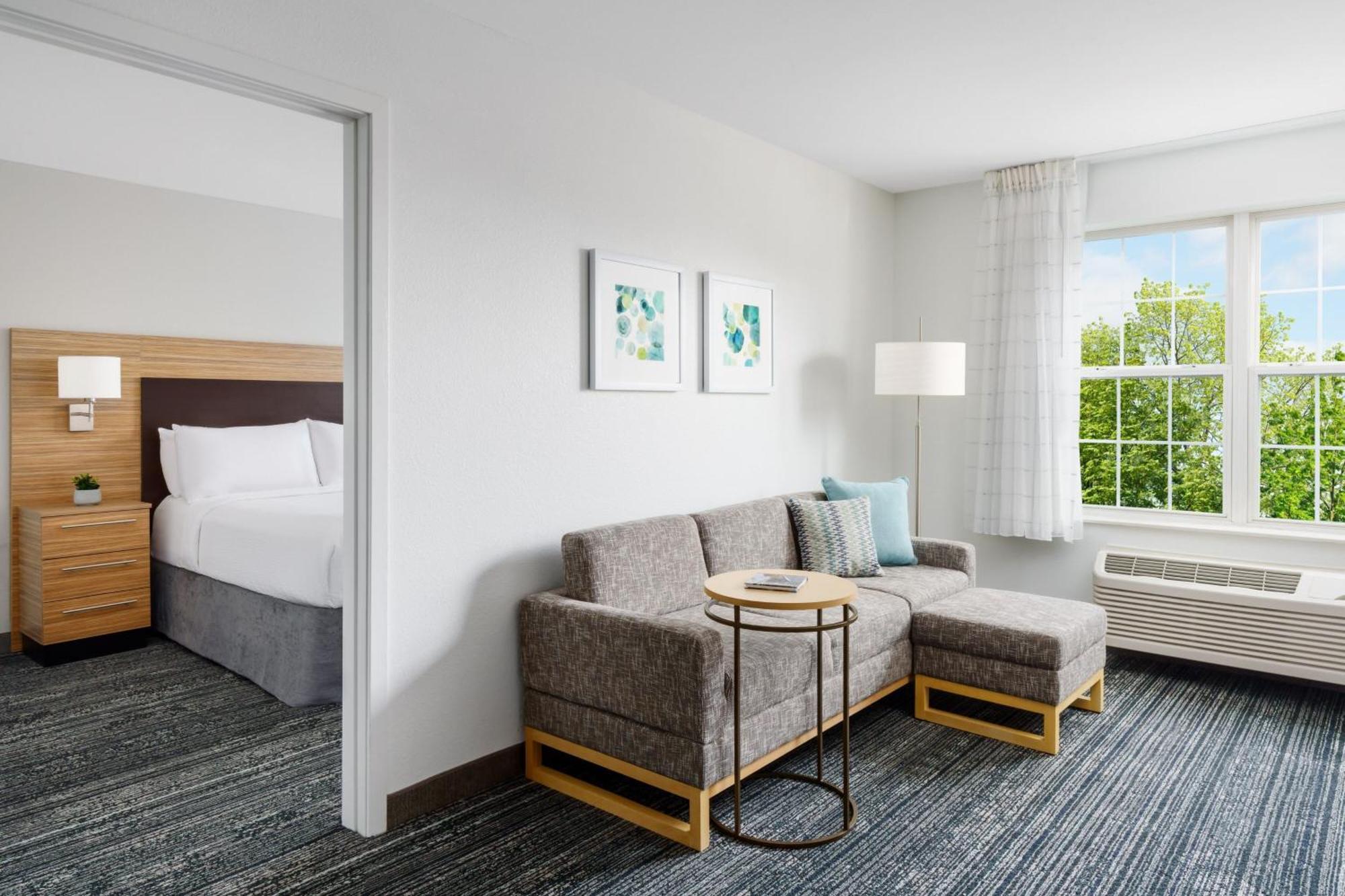 Towneplace Suites Manchester-Boston Regional Airport Екстериор снимка