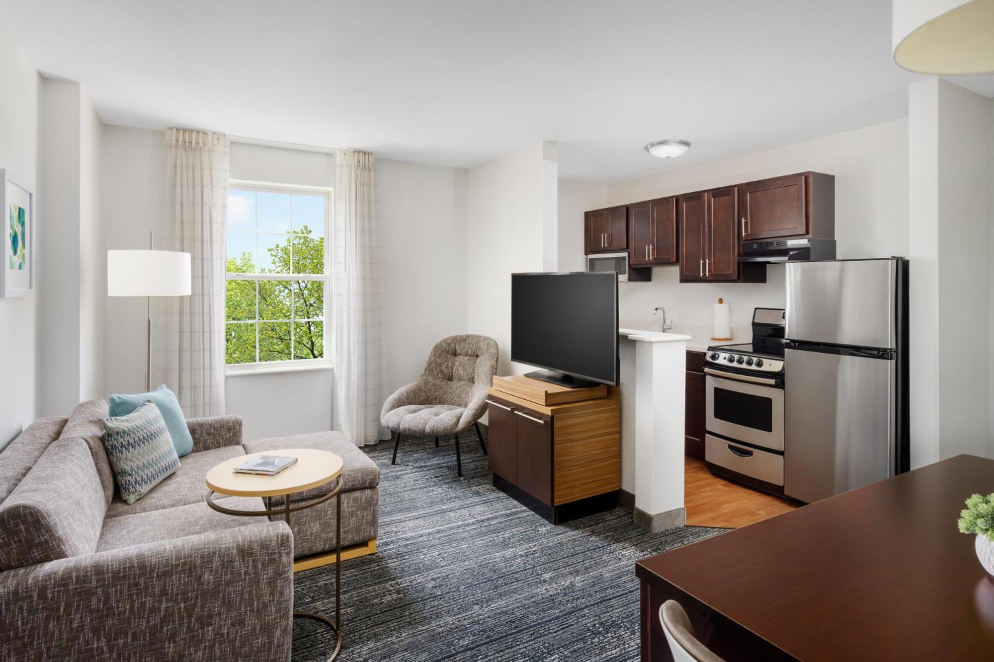Towneplace Suites Manchester-Boston Regional Airport Екстериор снимка