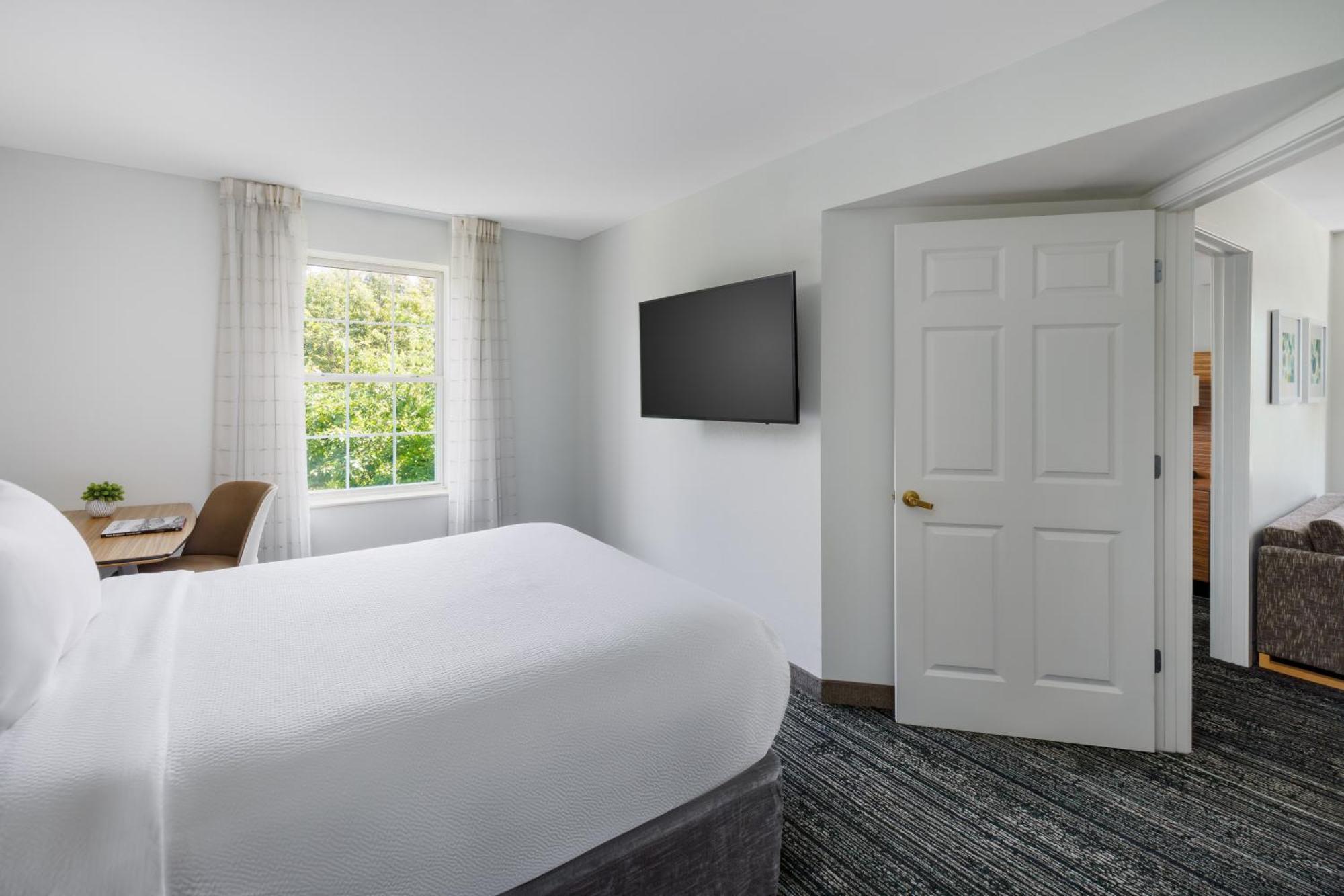 Towneplace Suites Manchester-Boston Regional Airport Екстериор снимка