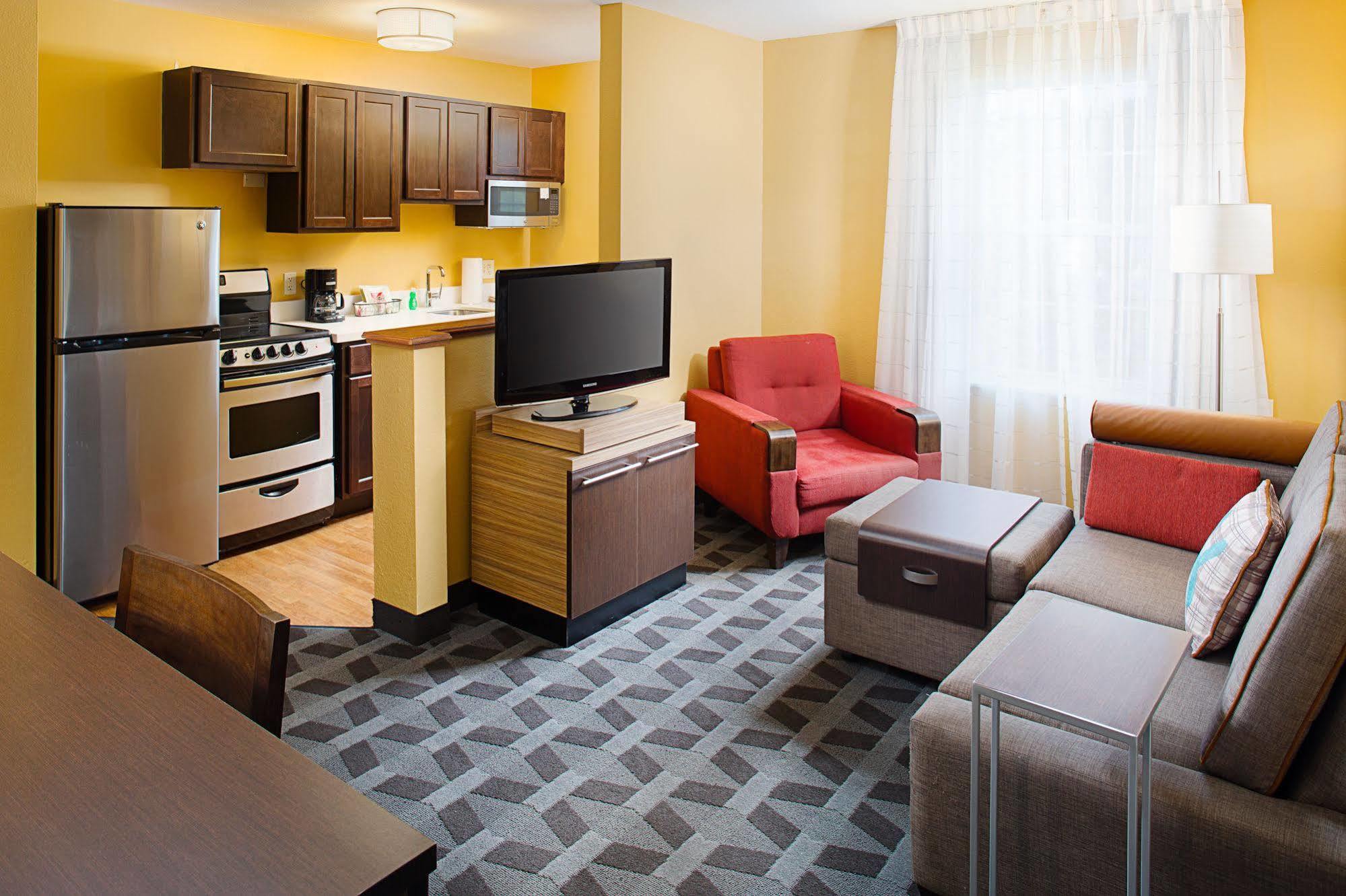 Towneplace Suites Manchester-Boston Regional Airport Екстериор снимка